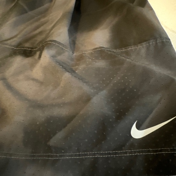 Nike Womens 2 in 1 Woven Tennis Shorts - Base Grey color size Medium - Picture 3 of 10